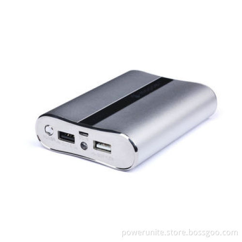10,400mAh power station with metal casing for smartphone